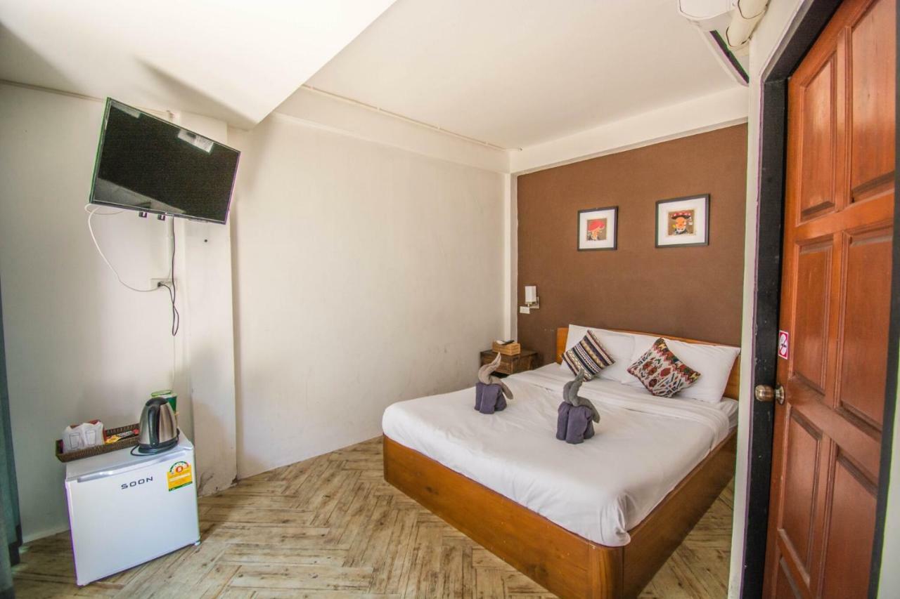 Peng Jai Hotel เชียงใหม่ ภายนอก รูปภาพ
